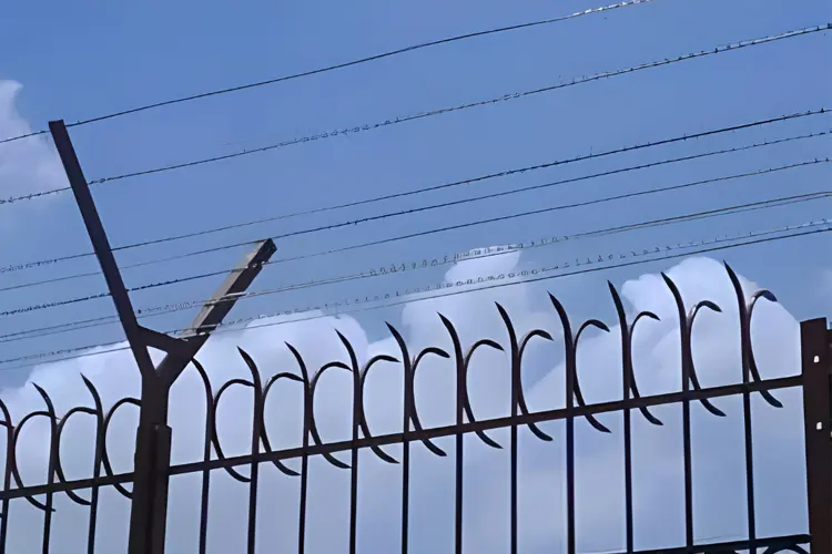 rbt-razor-wire-fence